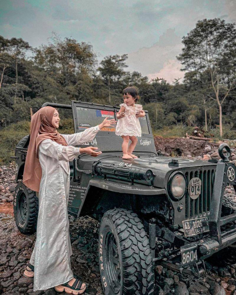 Instagram.com/riaricis1795